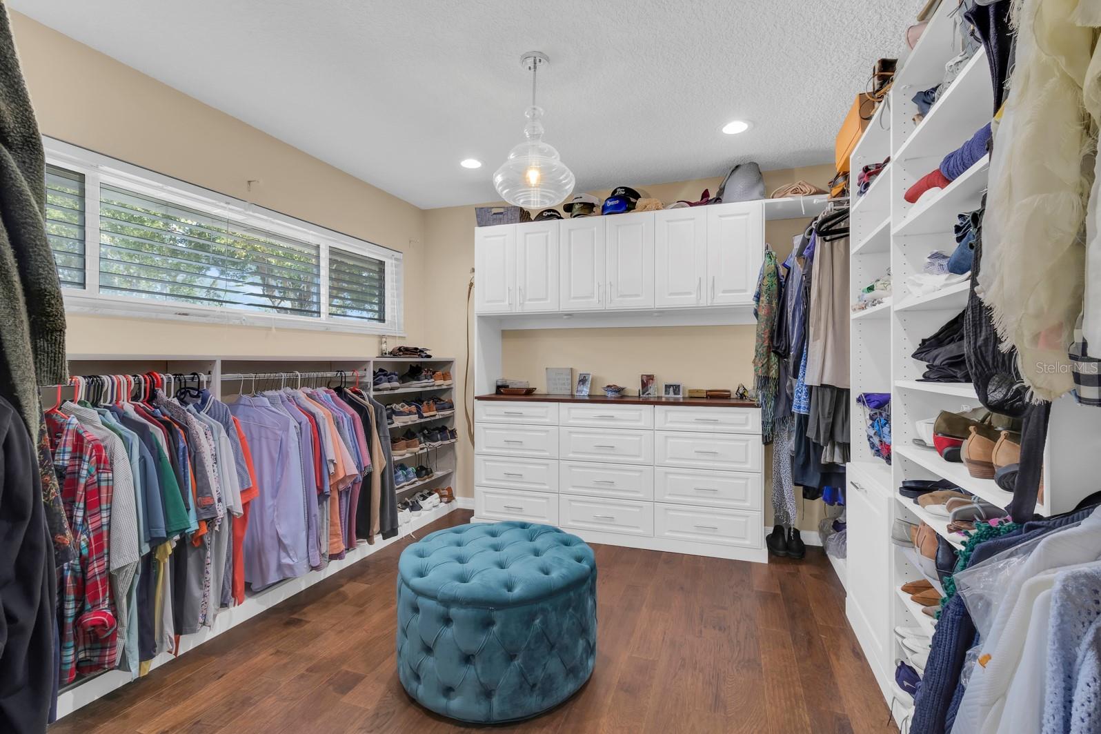 SWEETWATER OAKS - Residential