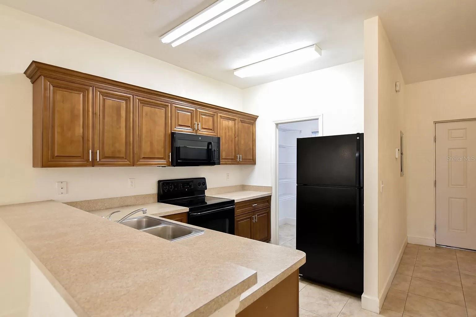 WOODS EDGE CONDO - Residential