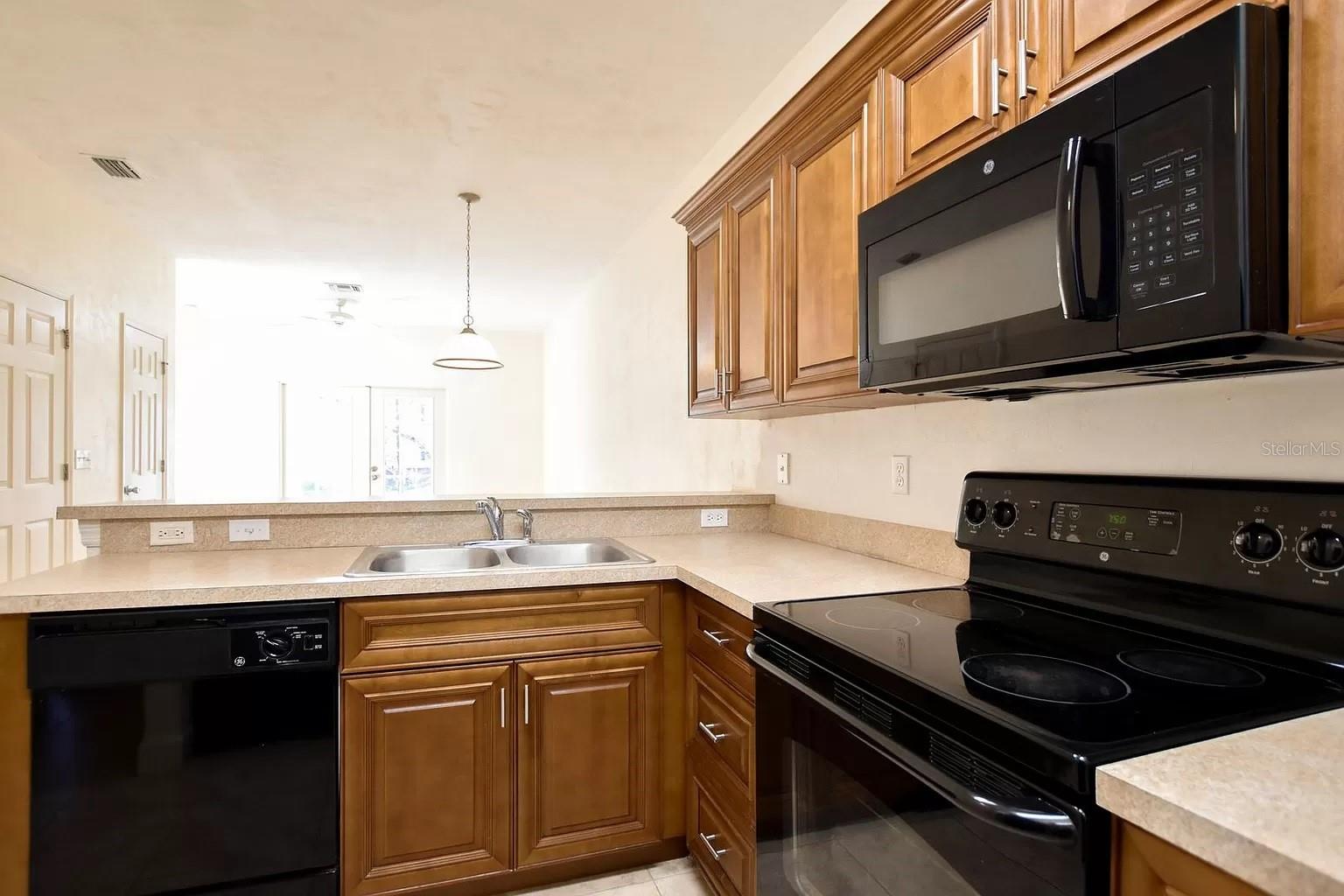 WOODS EDGE CONDO - Residential