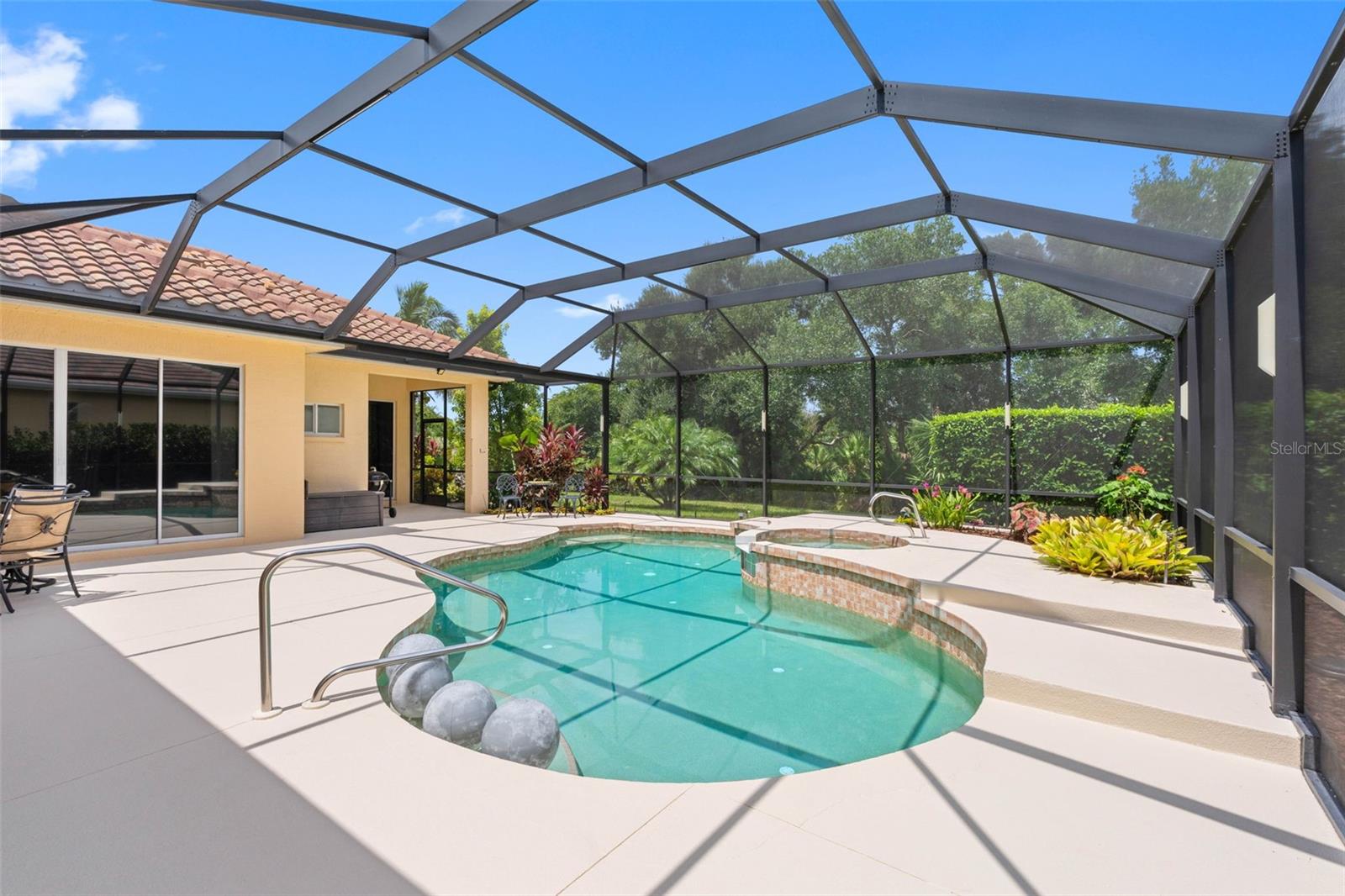 6803 COYOTE RIDGE COURT