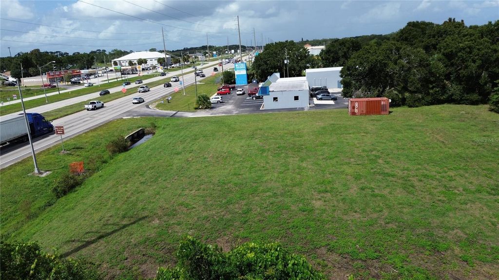 Photo of 6050 Us Highway 27 N, Sebring, FL 33870 (MLS # L4956353)