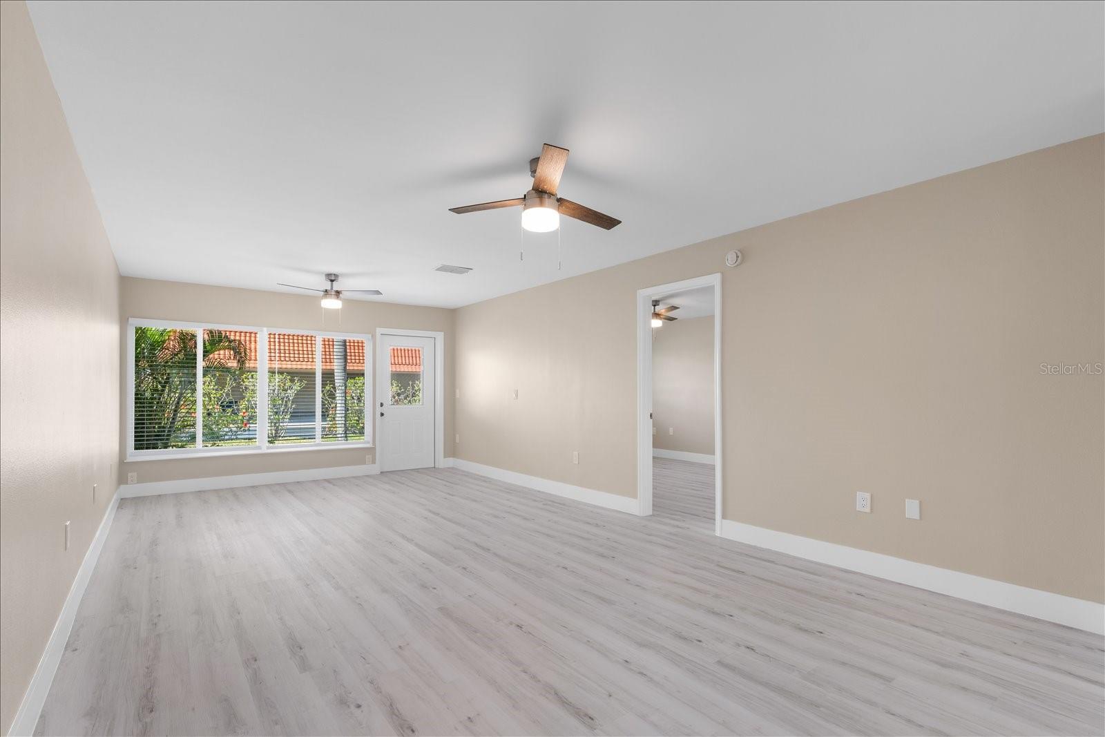 IMPERIAL COVE 12 - Residential