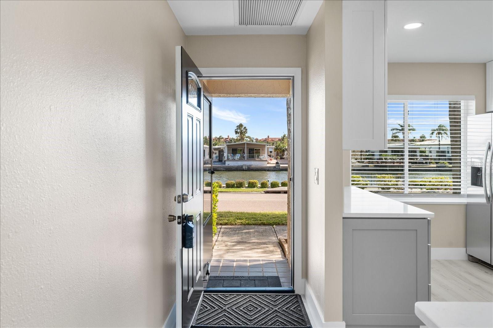 19029 US HIGHWAY 19 N 21E