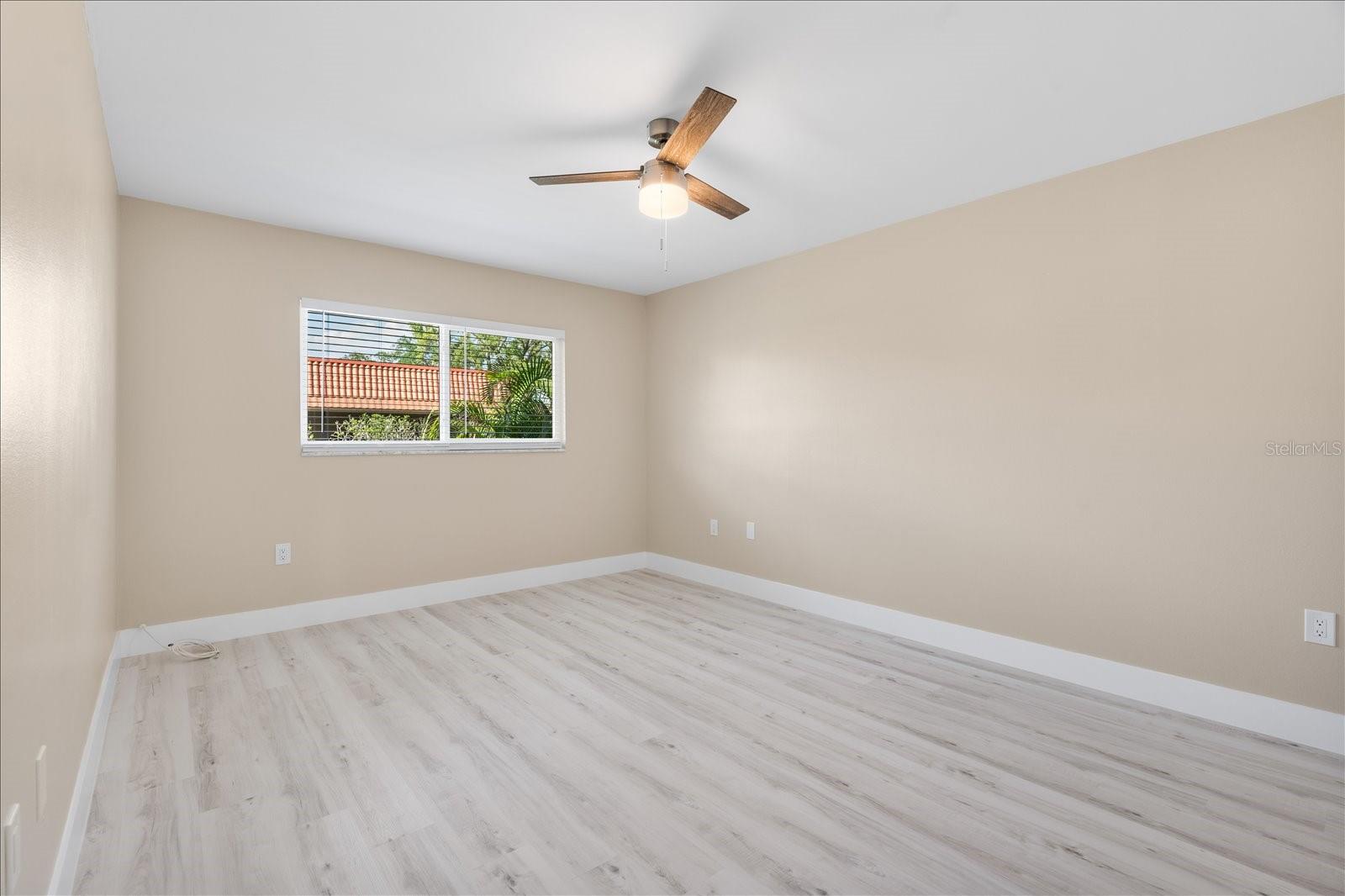 IMPERIAL COVE 12 - Residential