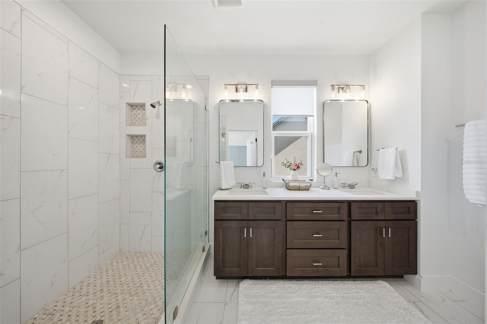 SUNSHINE GARDENS 1ST ADD - Residential