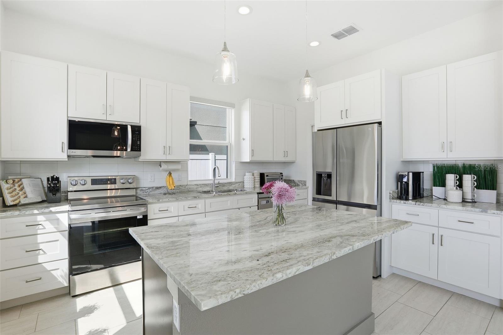 SUNSHINE GARDENS 1ST ADD - Residential