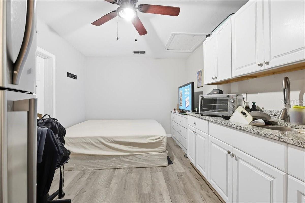 LOS CIEN LOT 20 BLOCK 5 - Residential