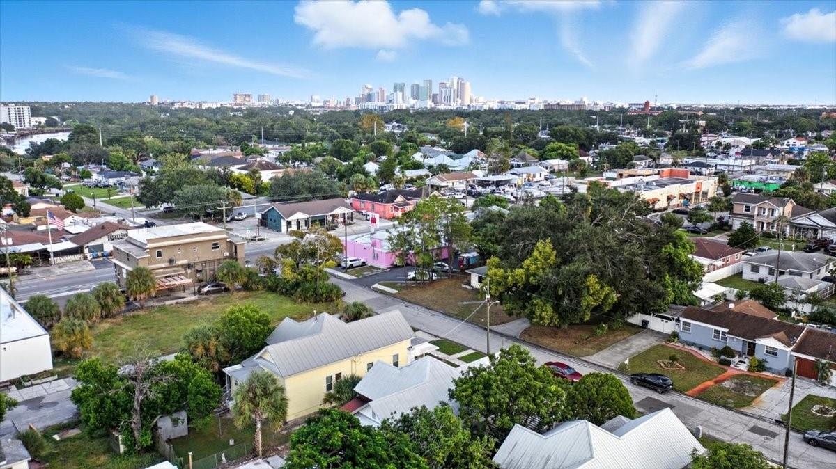 LOS CIEN LOT 20 BLOCK 5 - Residential