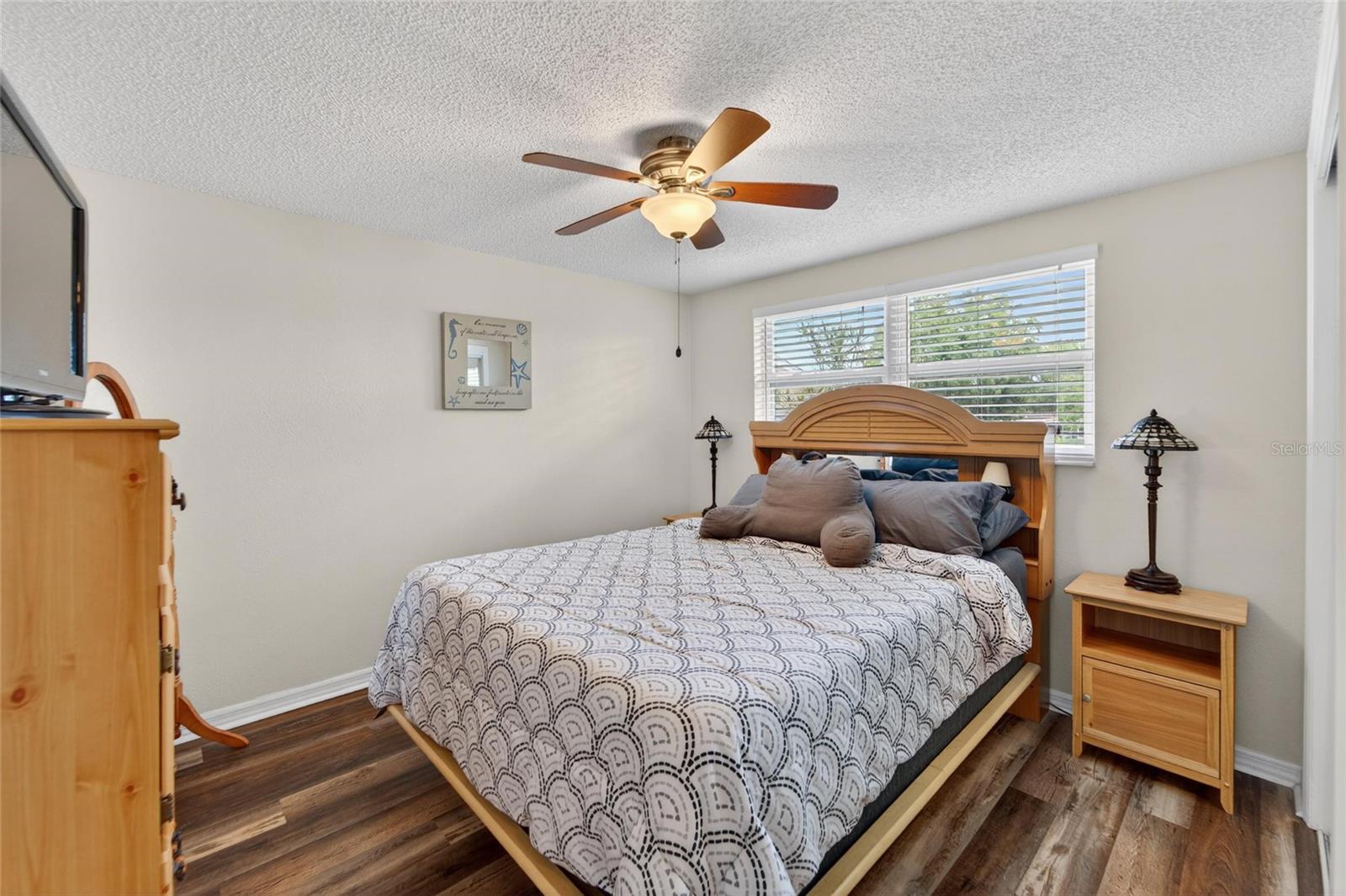ALOHA GARDENS - Residential