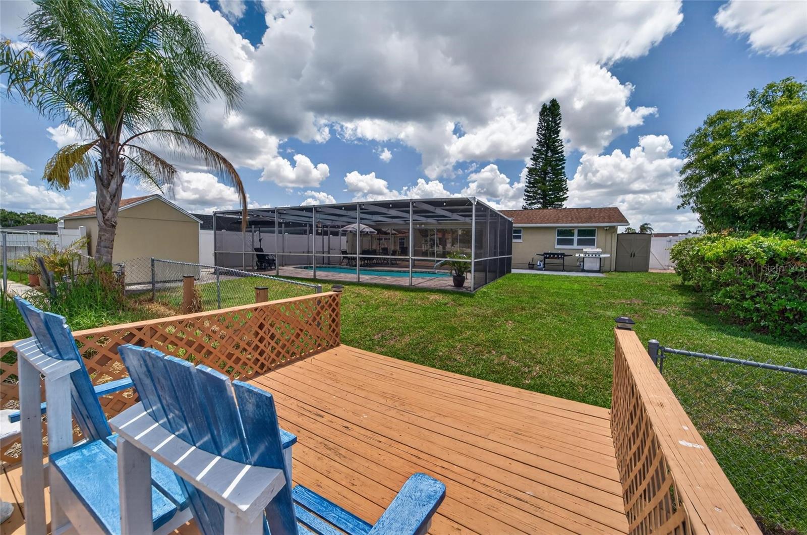 ALOHA GARDENS - Residential