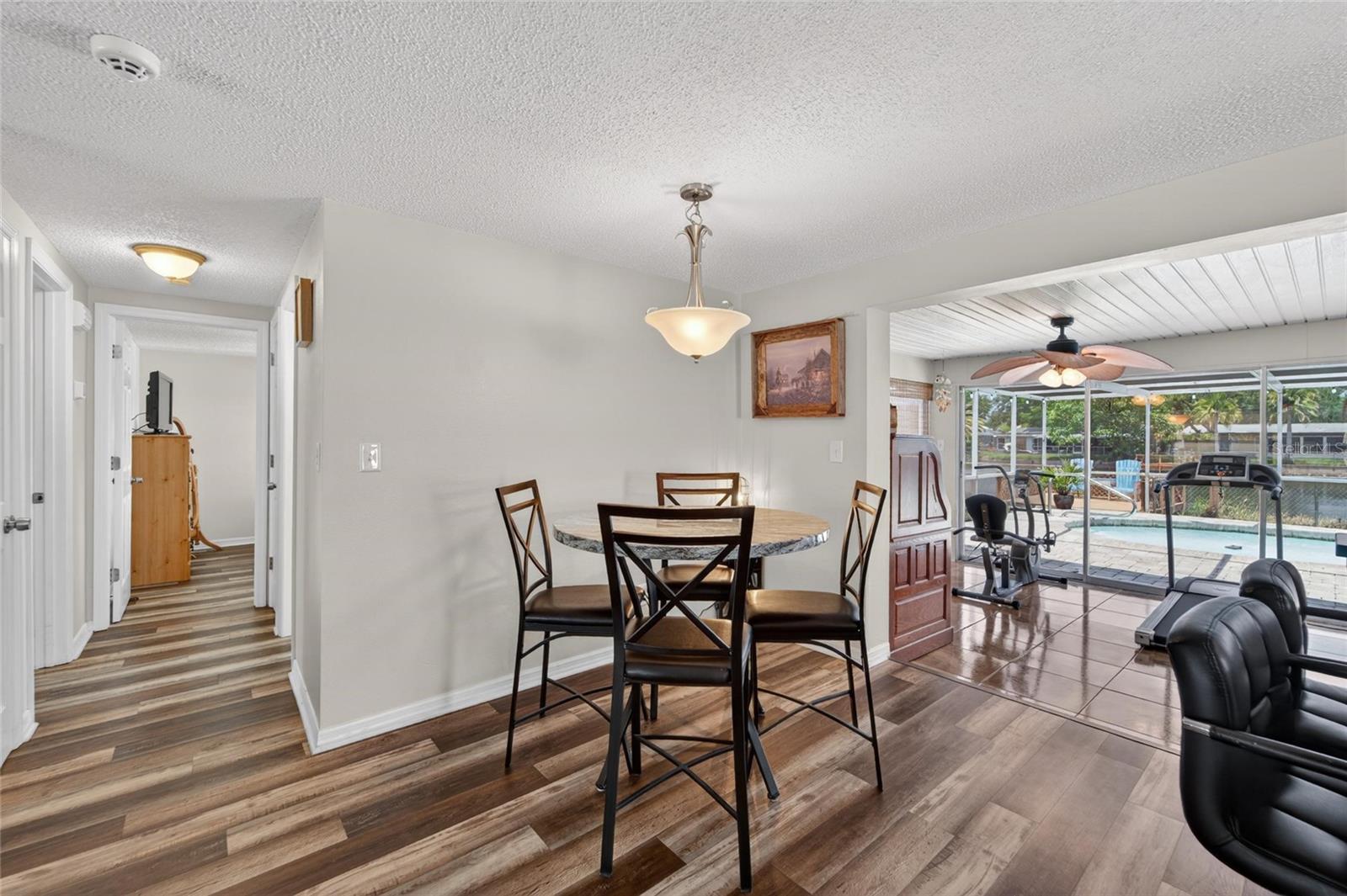 ALOHA GARDENS - Residential