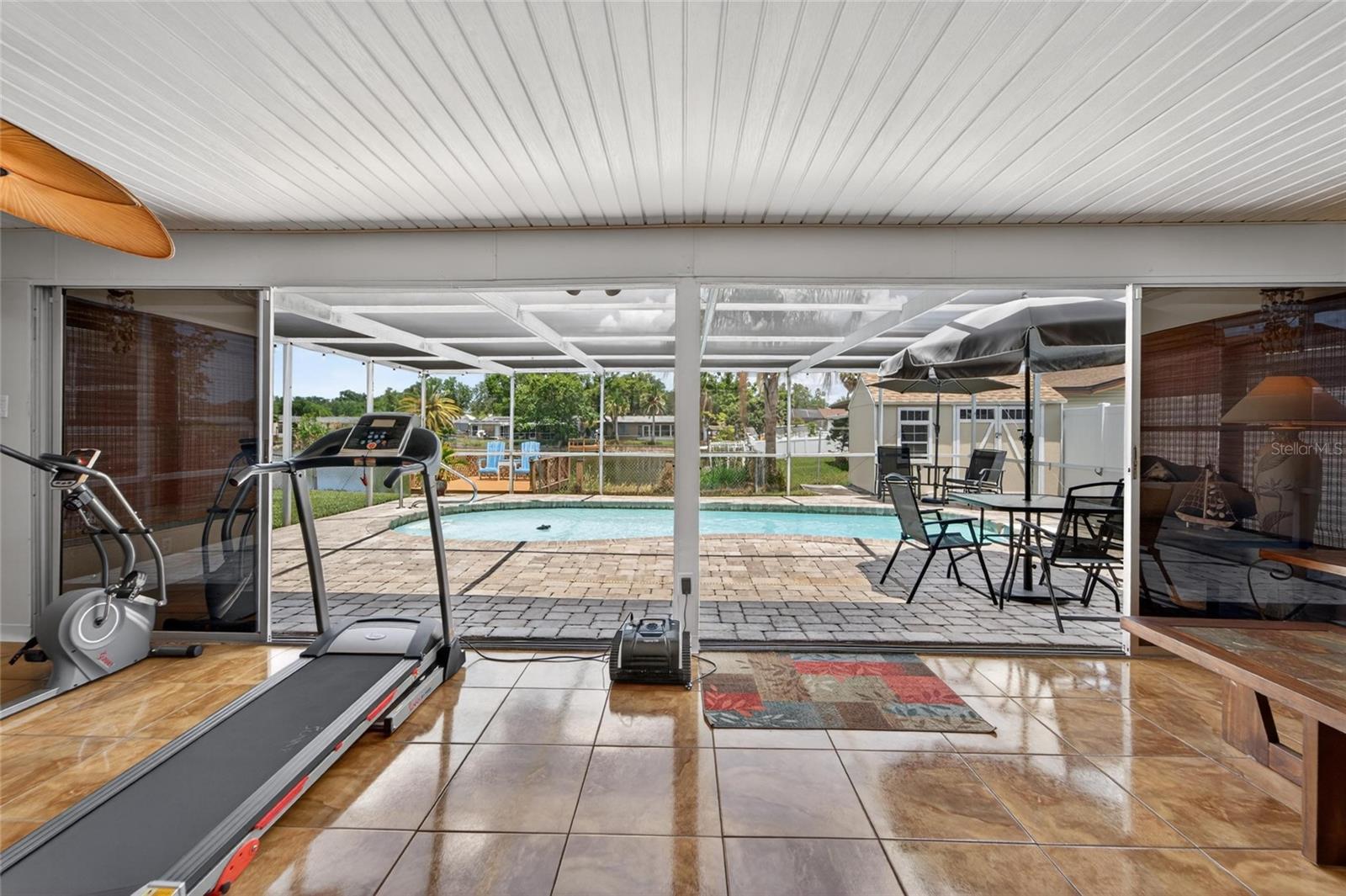 ALOHA GARDENS - Residential