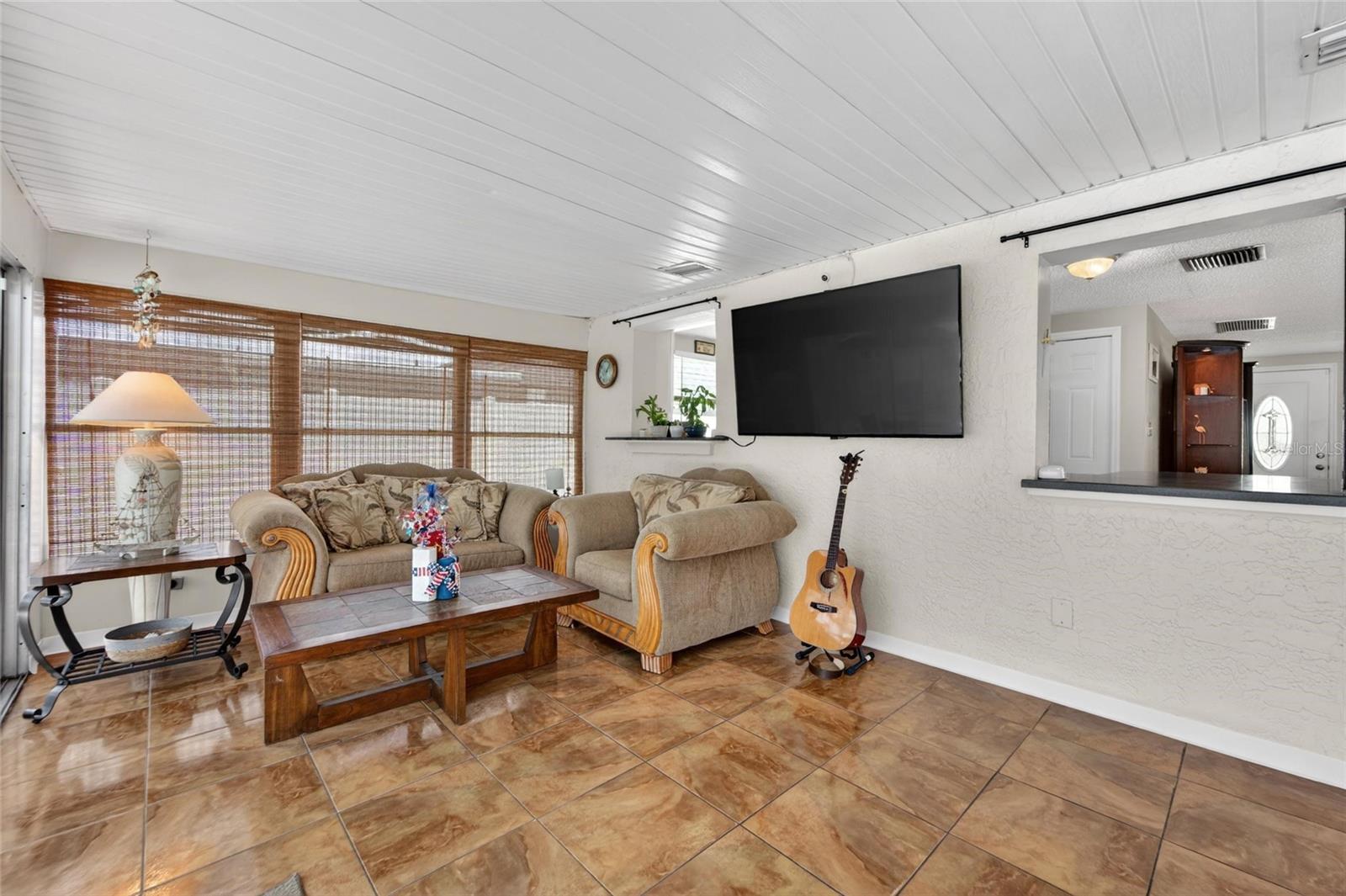 ALOHA GARDENS - Residential