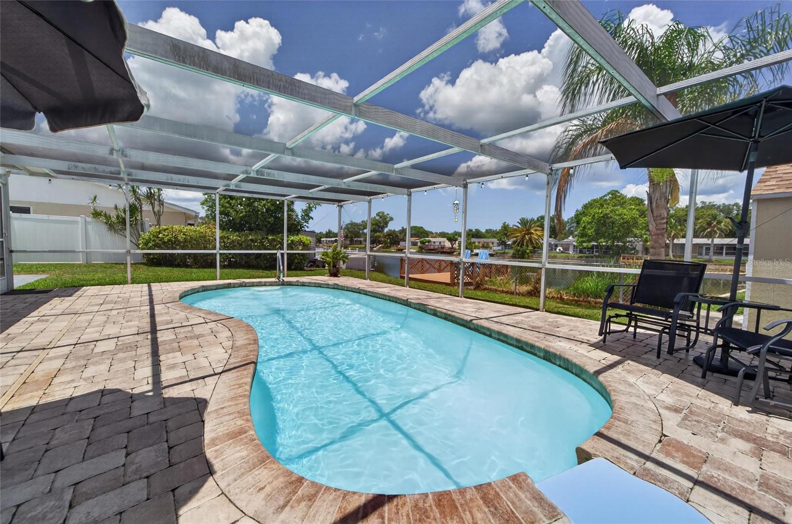 ALOHA GARDENS - Residential