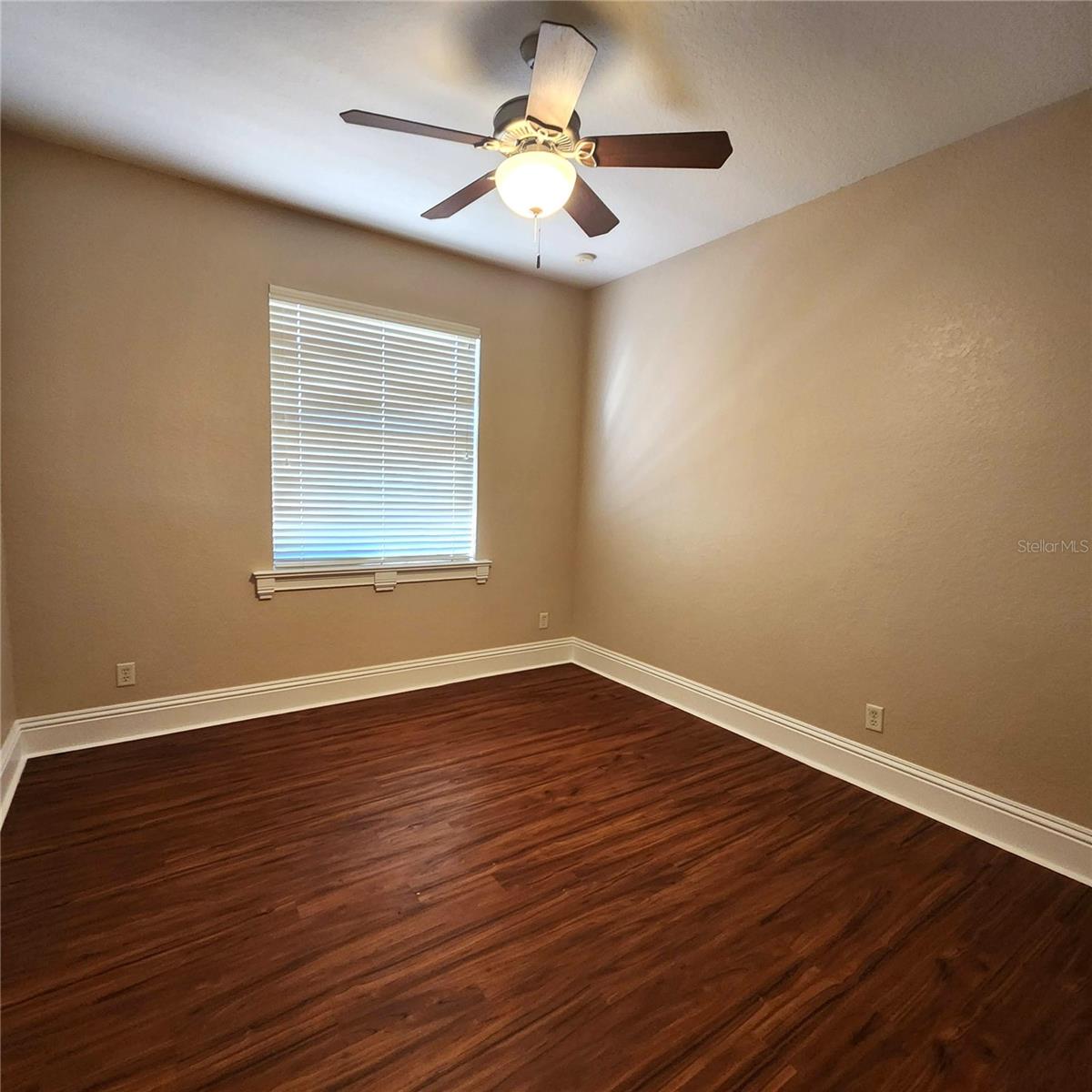 KINSLEY COURT - Residential