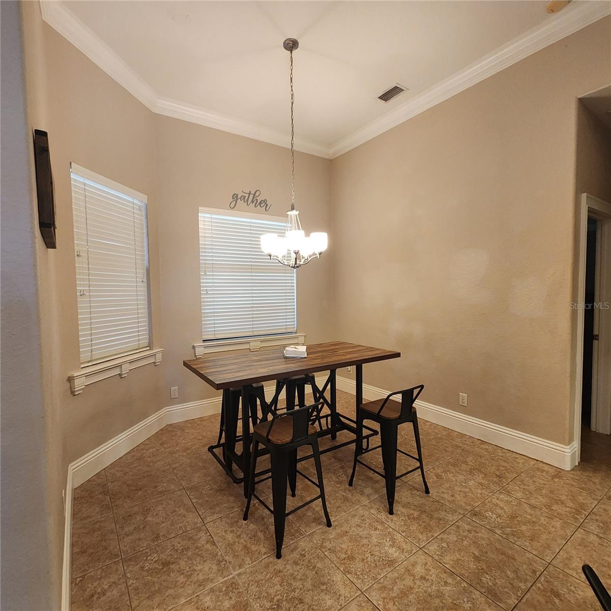 KINSLEY COURT - Residential