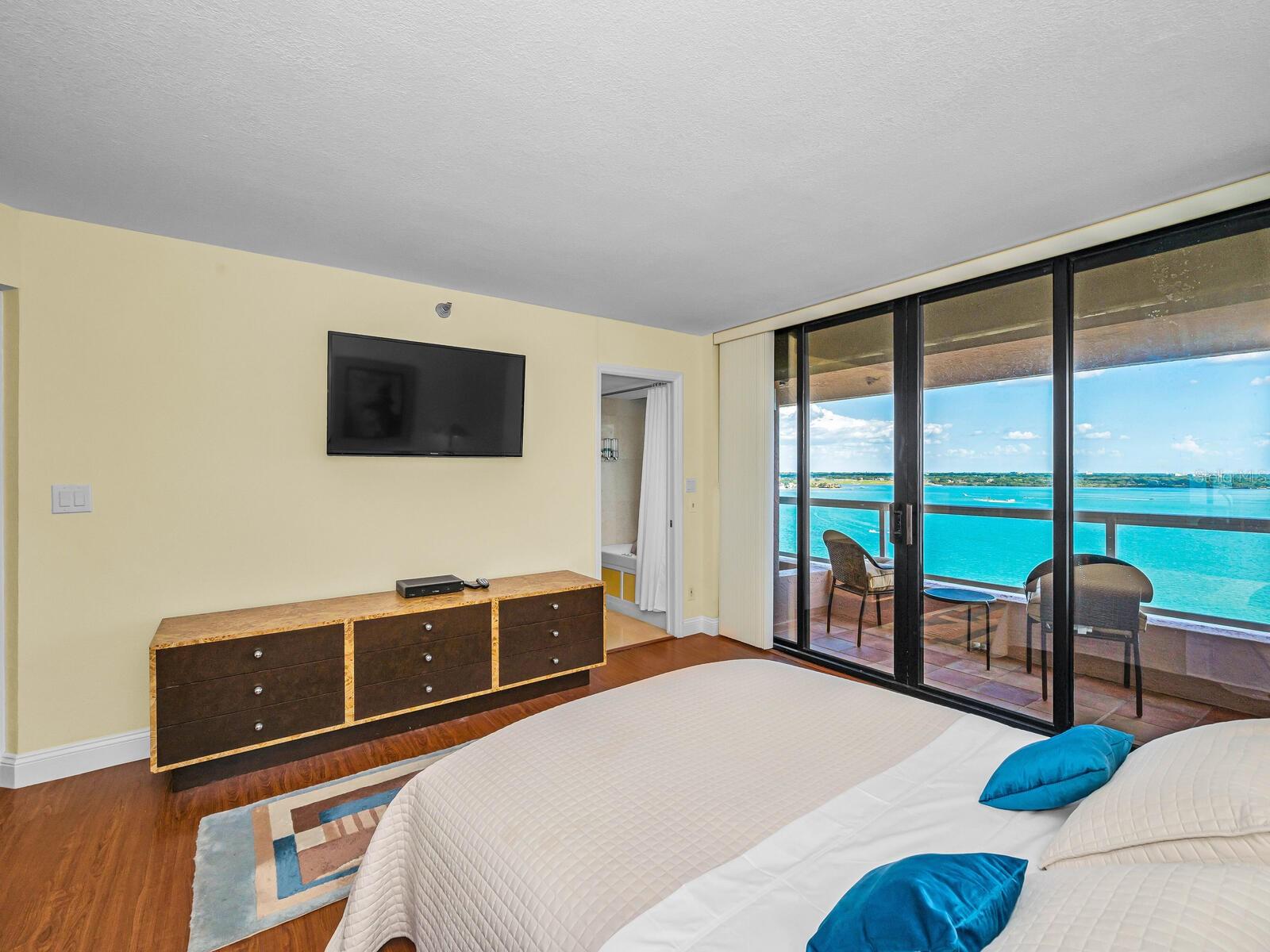 CRESCENT BEACH CLUB TWO CONDO - Residential