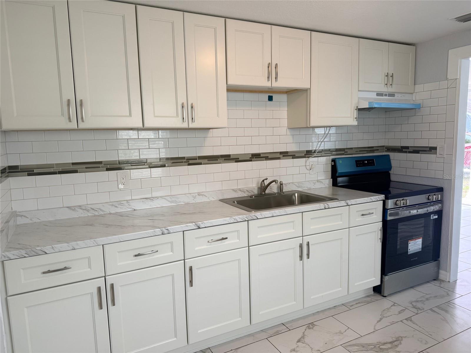 EDGEWOOD 2ND ADD - Residential