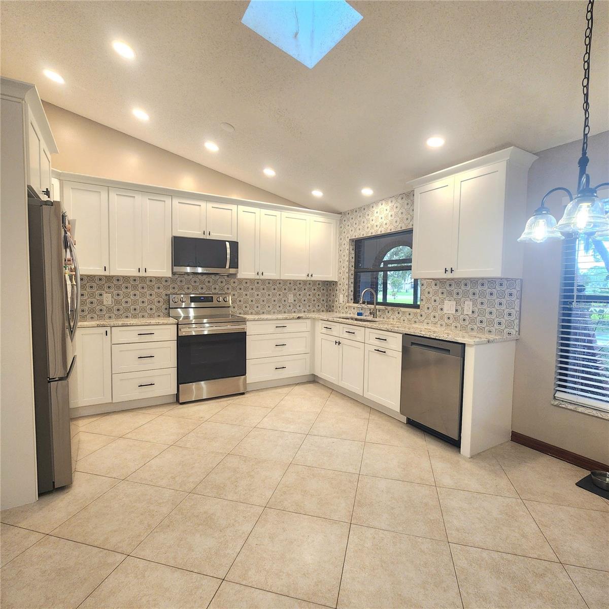 2805 LAKE TOHOPEKALIGA BOULEVARD