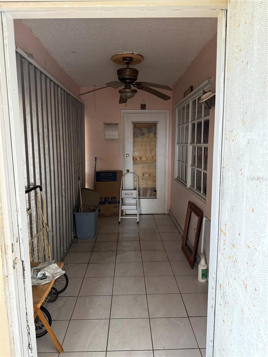 5300 WASHINGTON STREET 340P, HOLLYWOOD, FL, 33021/$119,000 1 5300 WASHINGTON STREET 340P