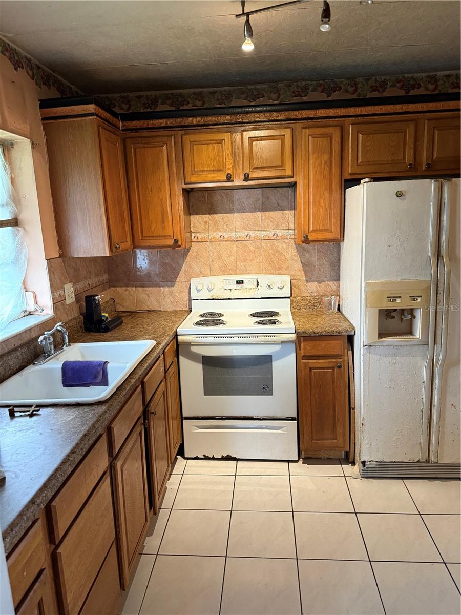 5300 WASHINGTON STREET 340P, HOLLYWOOD, FL, 33021/$119,000 2 5300 WASHINGTON STREET 340P