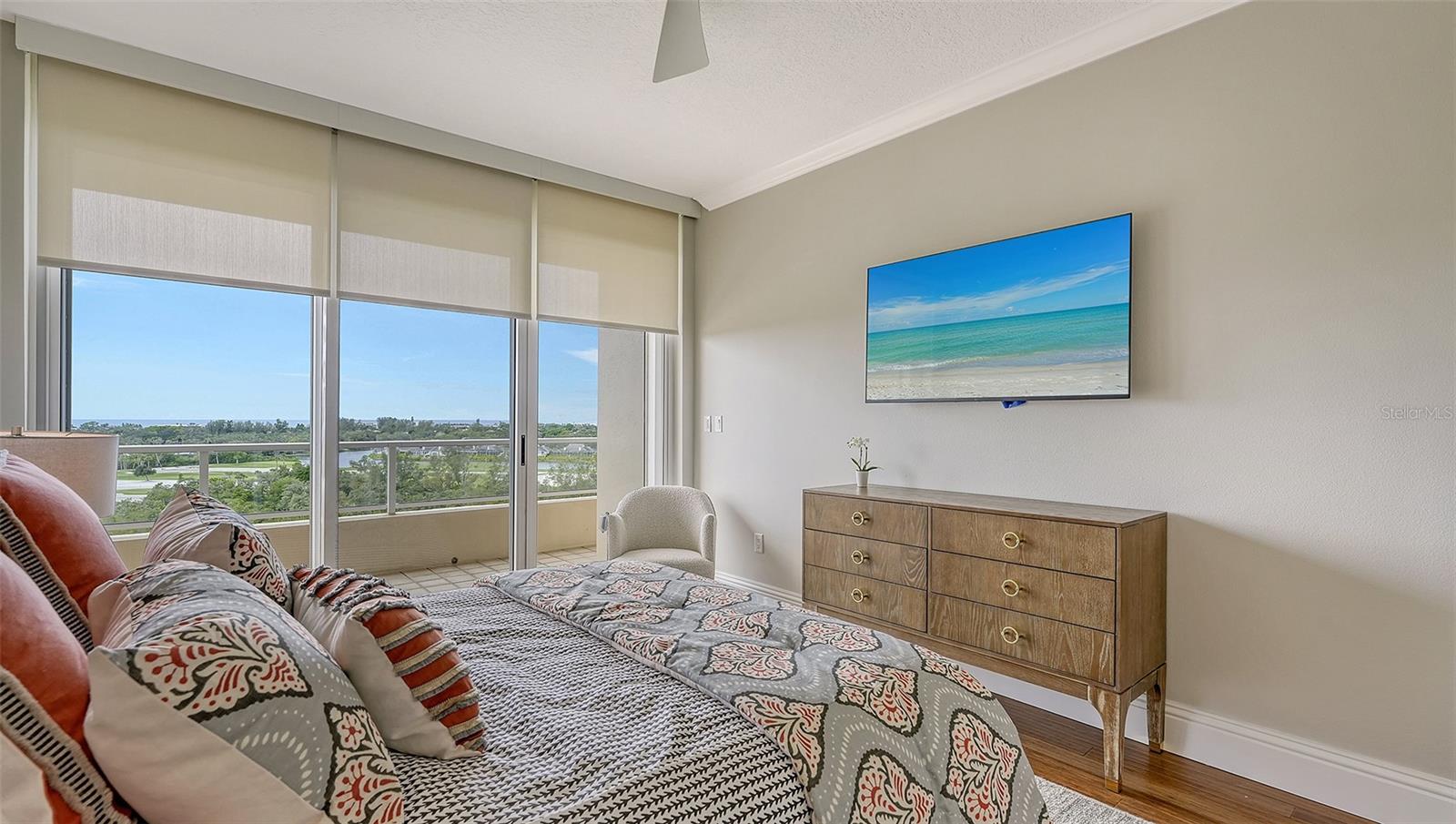 GRAND BAY 1 - Residential Lease