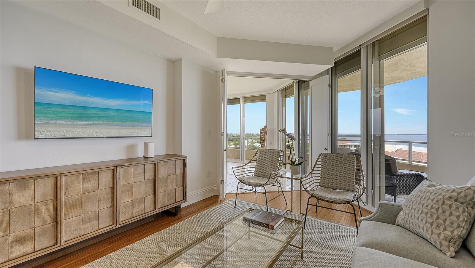 GRAND BAY 1 - Residential Lease