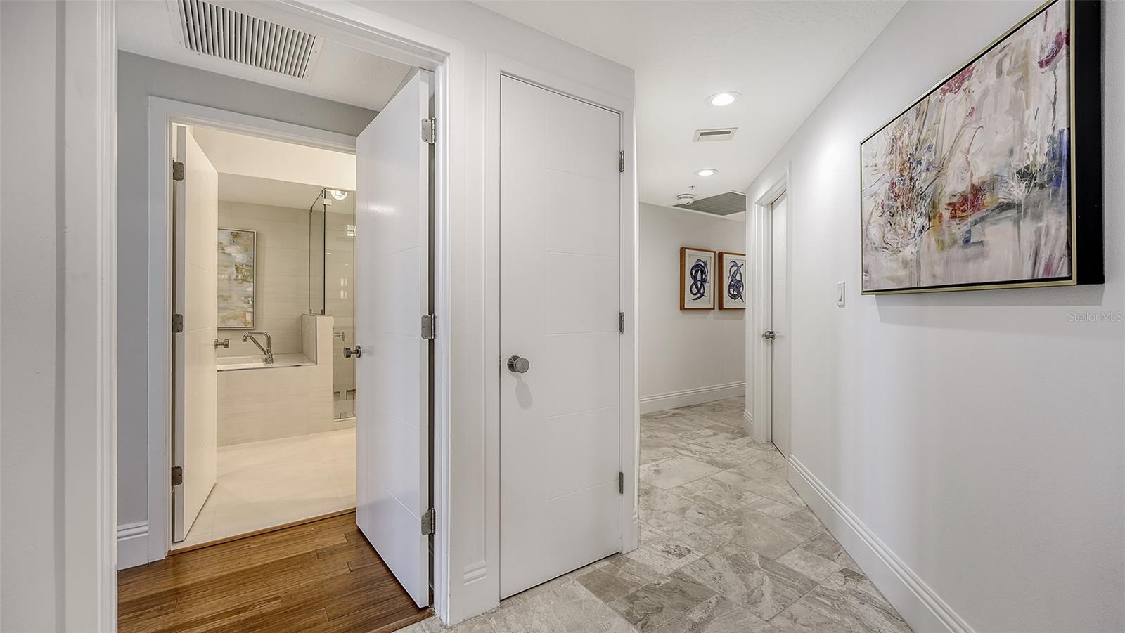 GRAND BAY 1 - Residential Lease