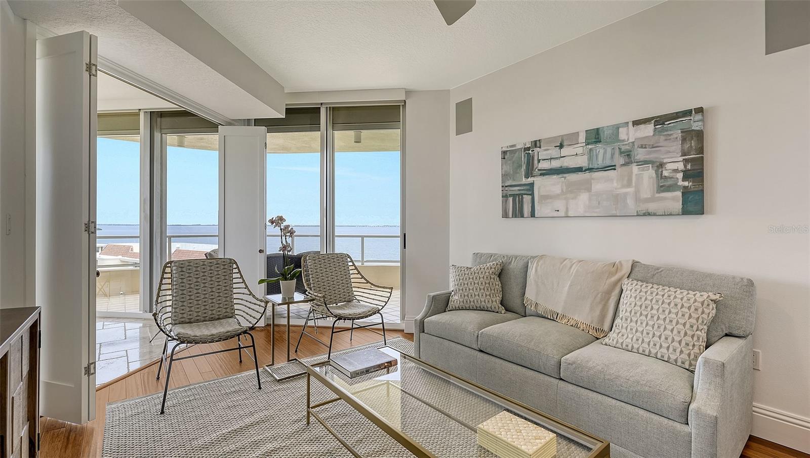 GRAND BAY 1 - Residential Lease