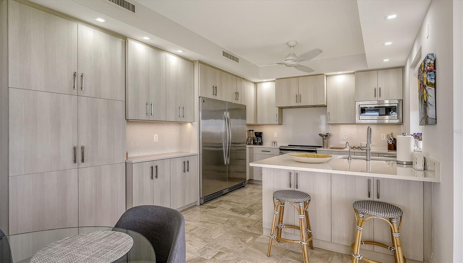 GRAND BAY 1 - Residential Lease