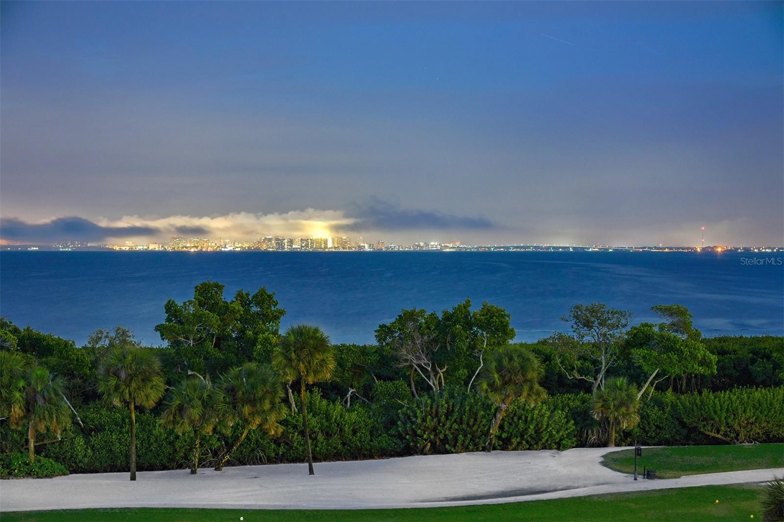 GRAND BAY 1 - Residential Lease