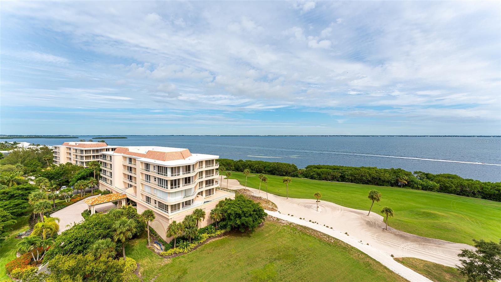 GRAND BAY 1 - Residential Lease