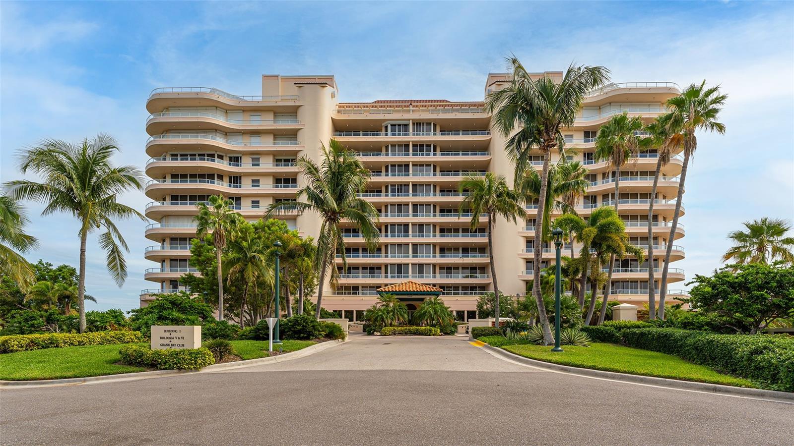 GRAND BAY 1 - Residential Lease