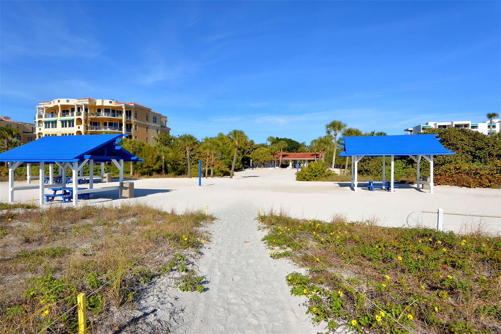 GRAND BAY 1 - Residential Lease