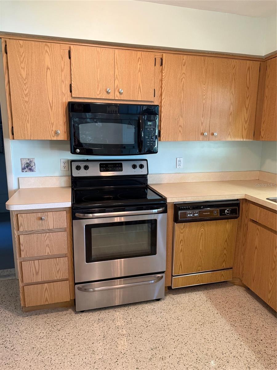 SEMINOLE RIDGE 1ST ADD - Residential Lease