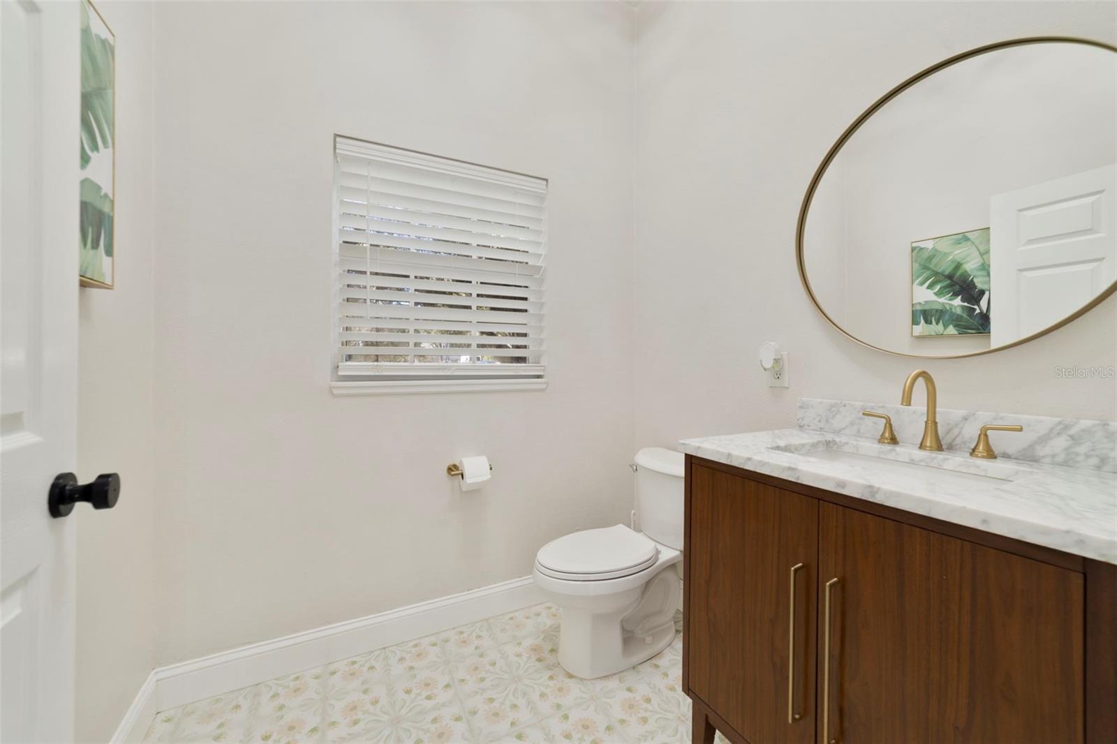 HIDDEN OAKS - Residential