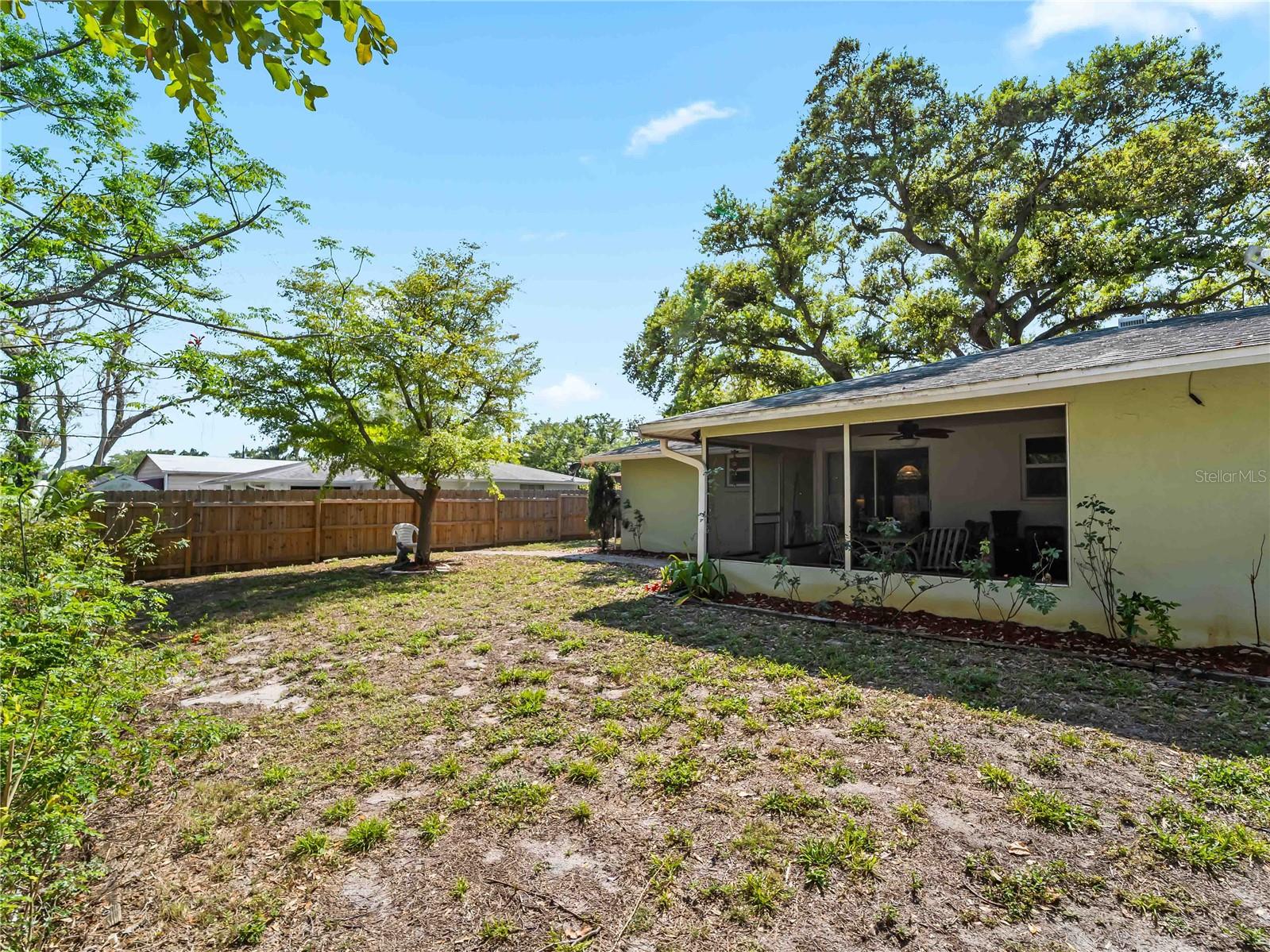 SOUTH VENICE - Residential