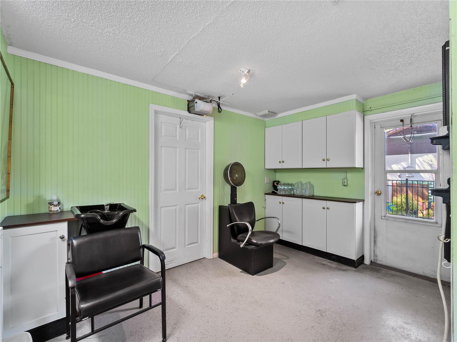 SOUTH VENICE - Residential