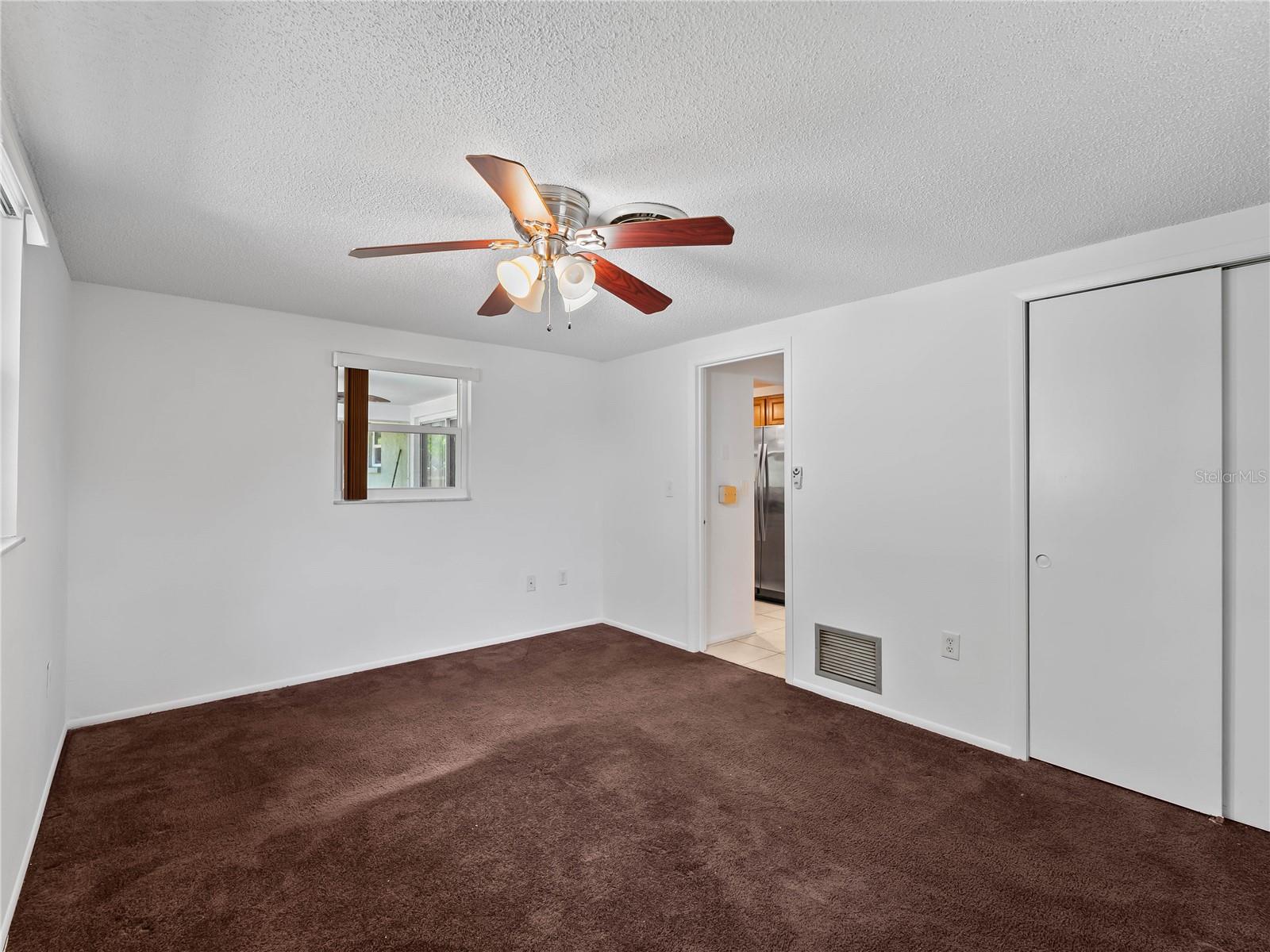 SOUTH VENICE - Residential