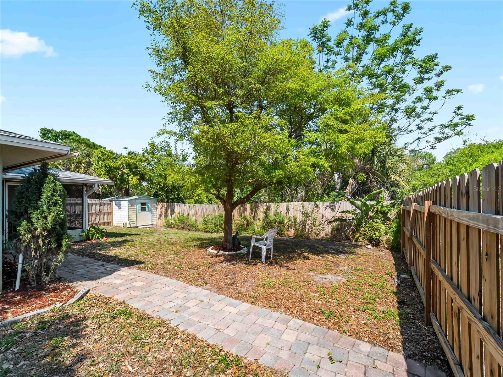 SOUTH VENICE - Residential