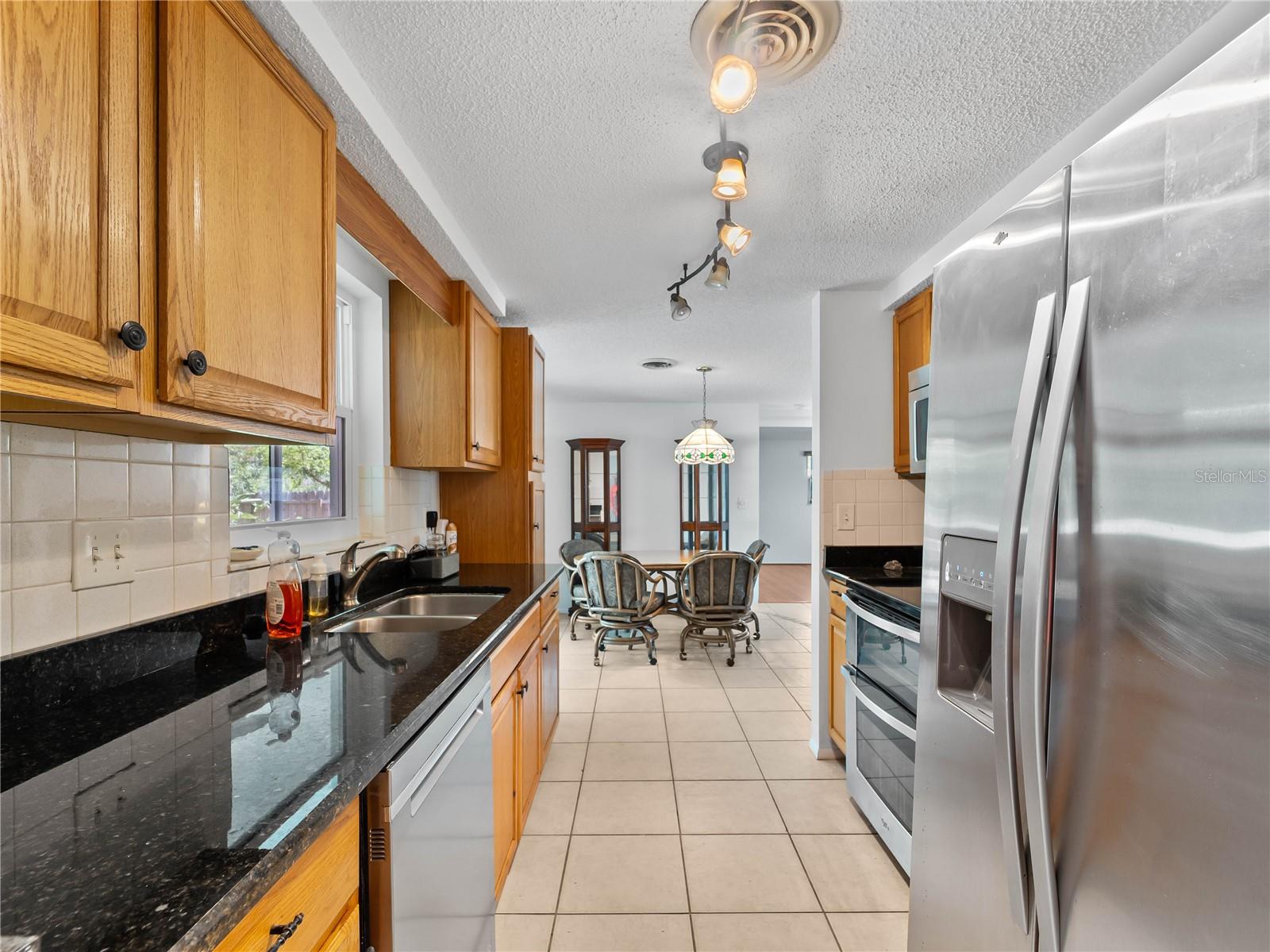 SOUTH VENICE - Residential