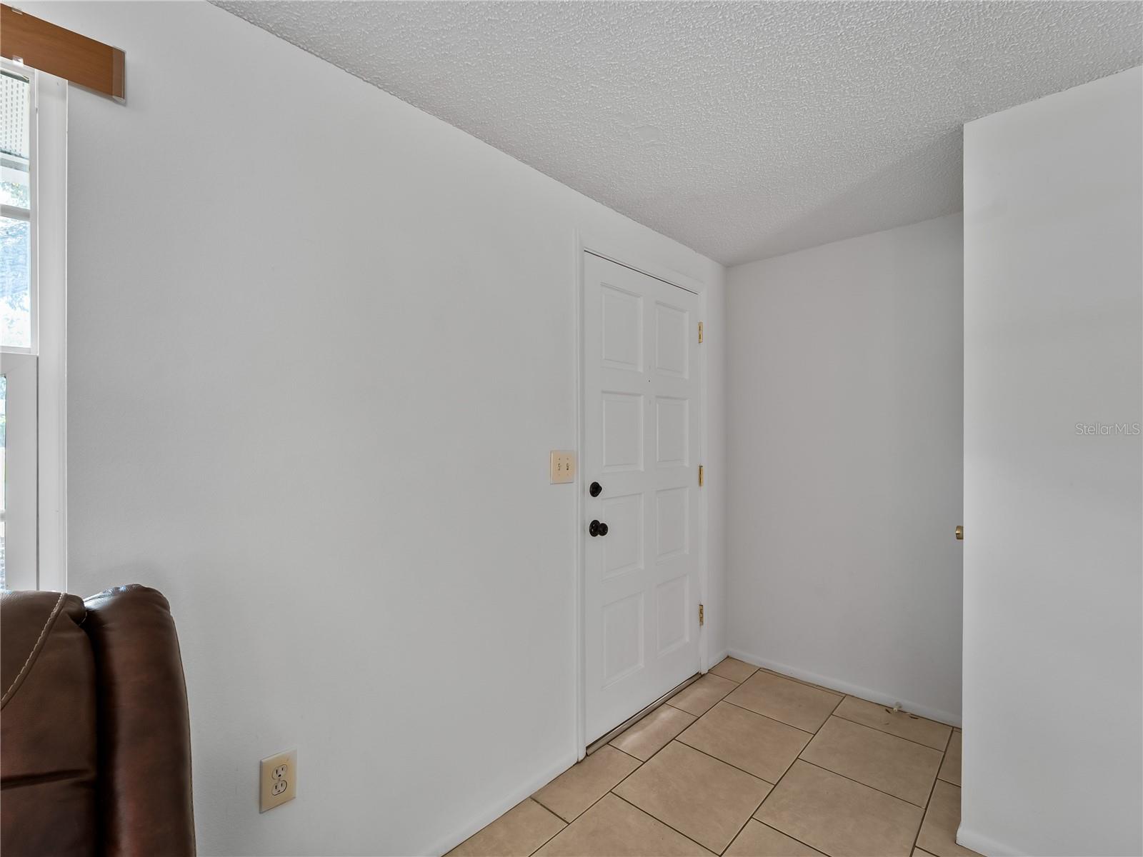 SOUTH VENICE - Residential