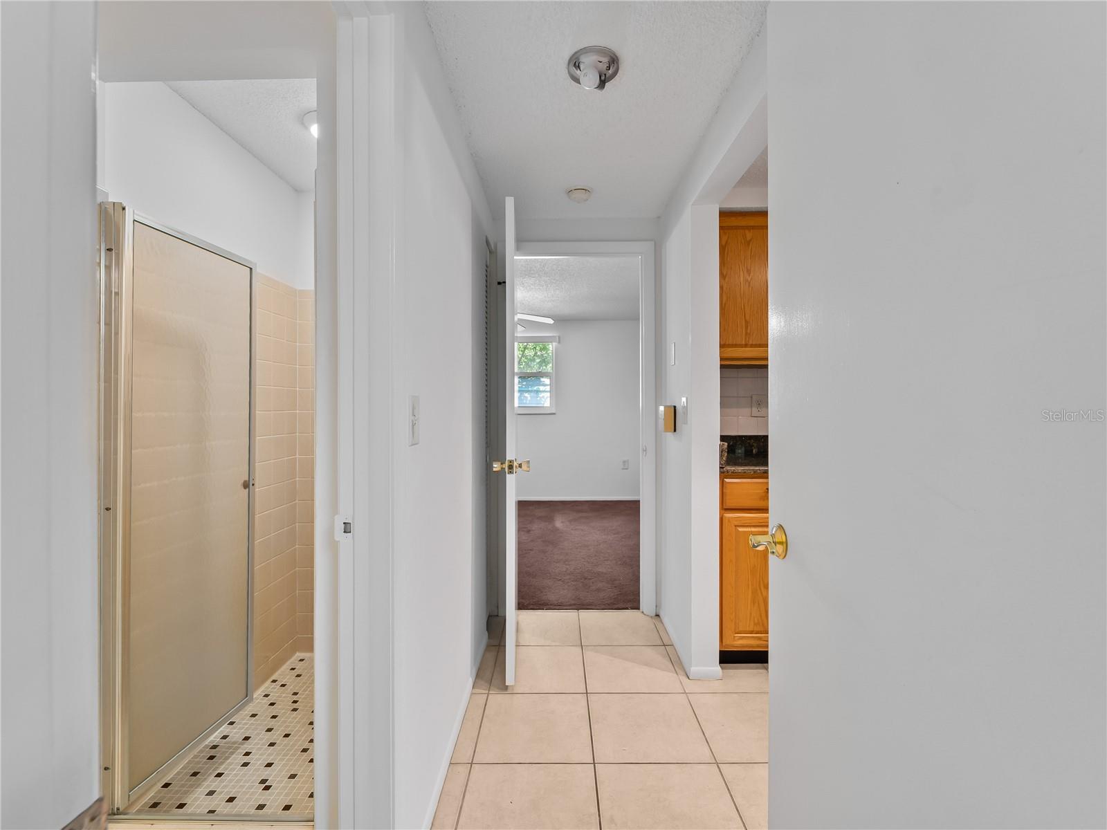 SOUTH VENICE - Residential