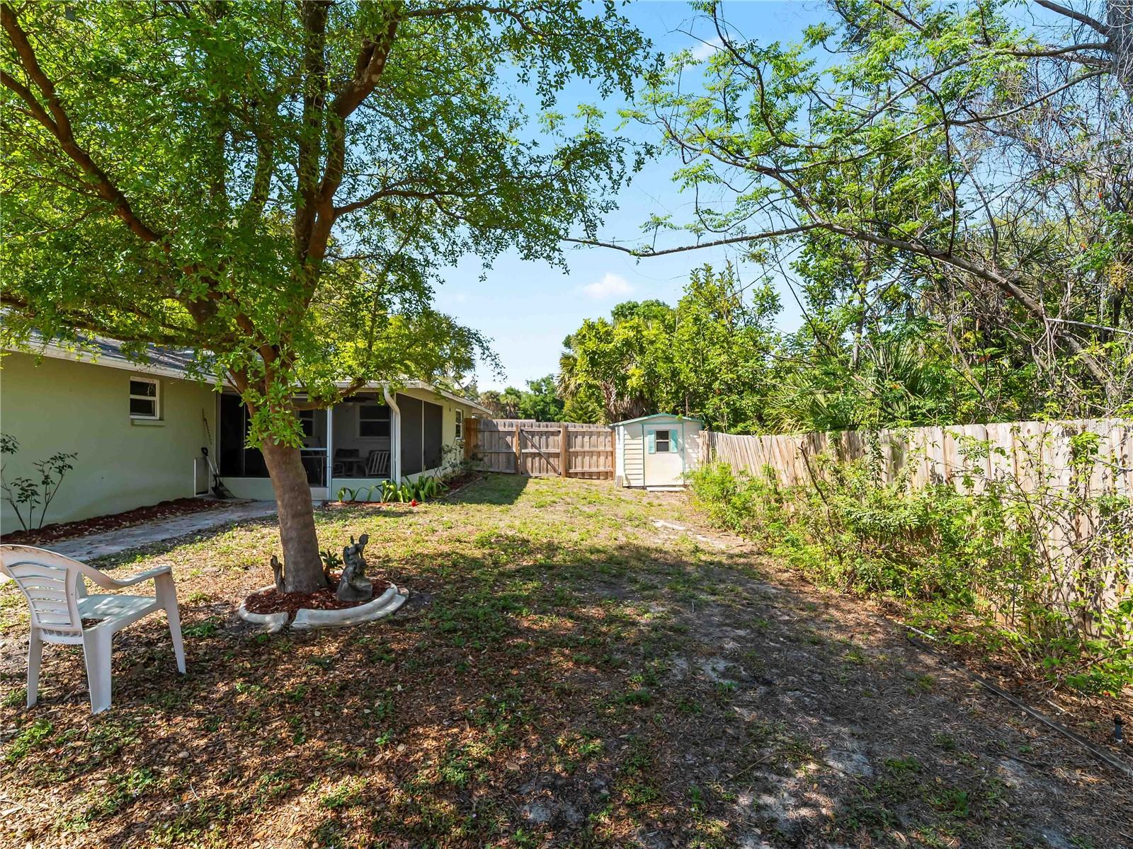 SOUTH VENICE - Residential