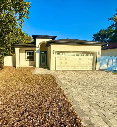 Photo of 8511 N Newport Avenue, Tampa, FL 33604 (MLS # TB8448125)
