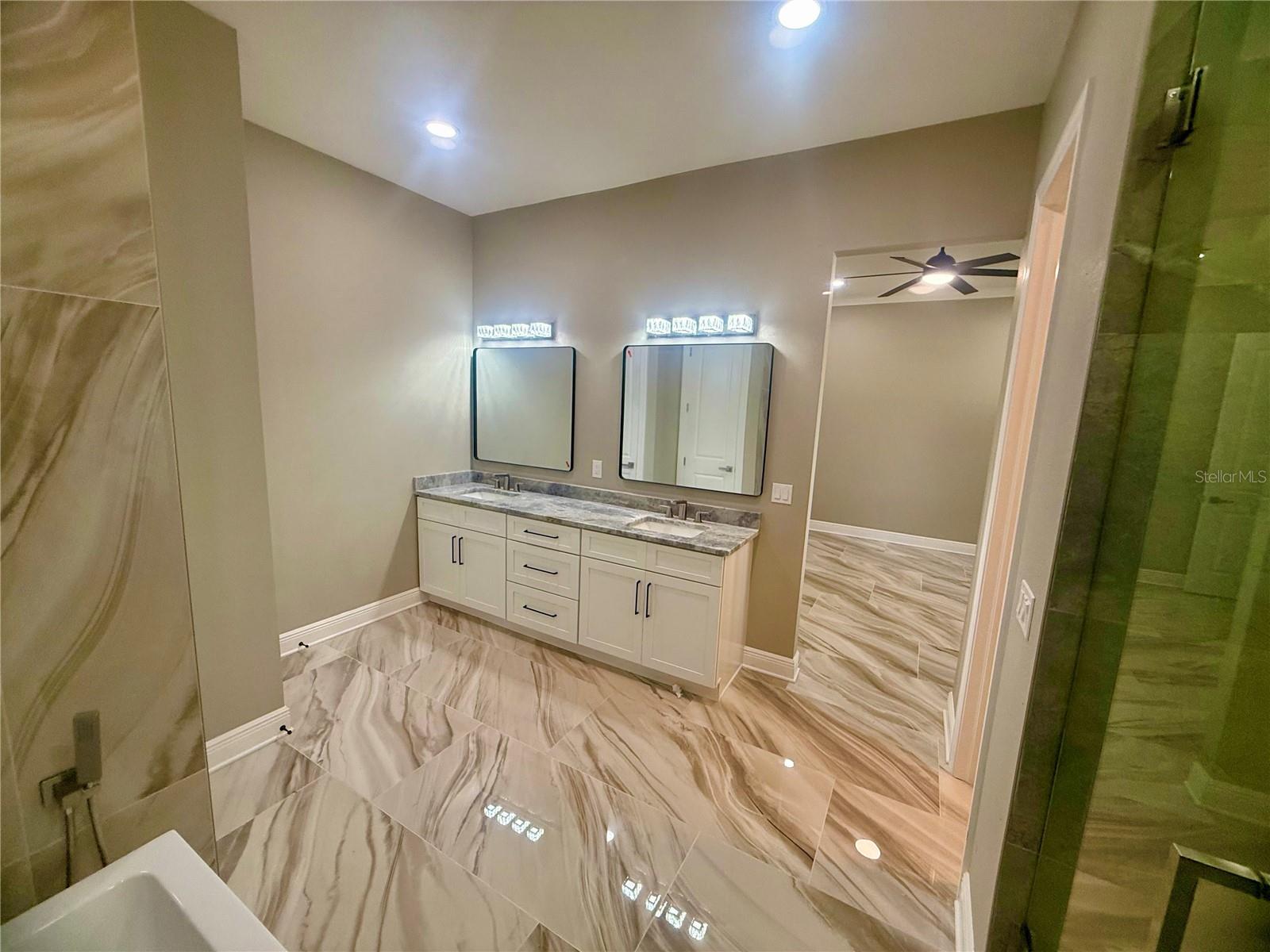 EL PORTAL - Residential