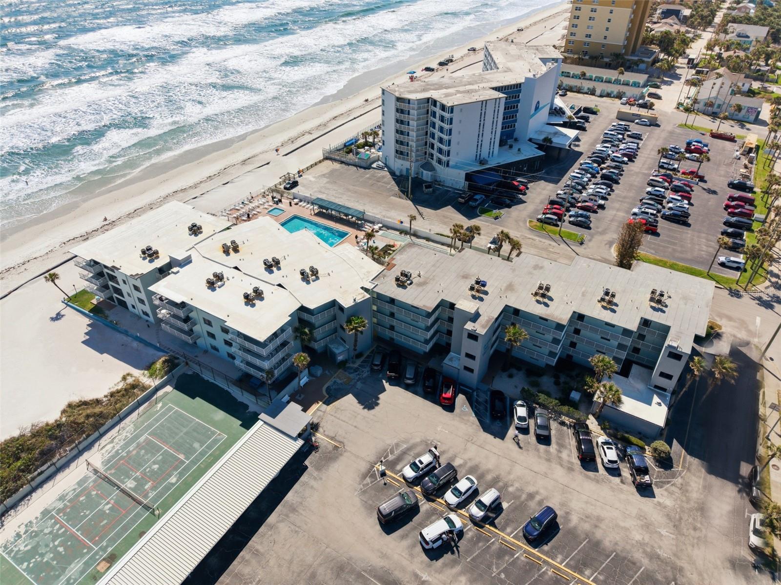 OCEAN REEF VILLAS - Residential