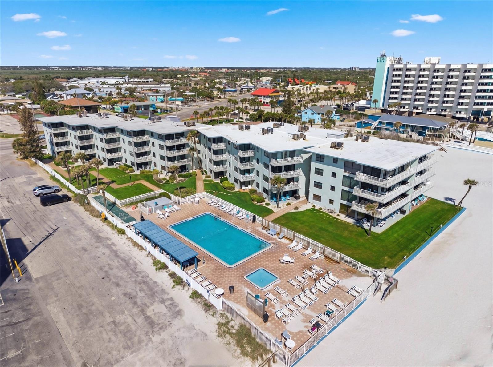 OCEAN REEF VILLAS - Residential