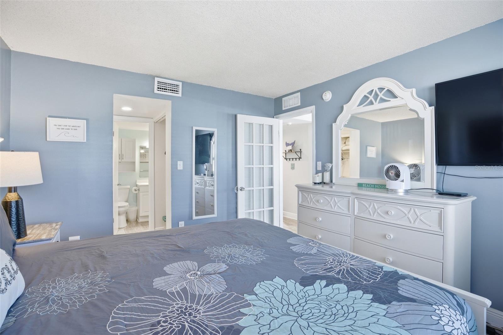 OCEAN REEF VILLAS - Residential