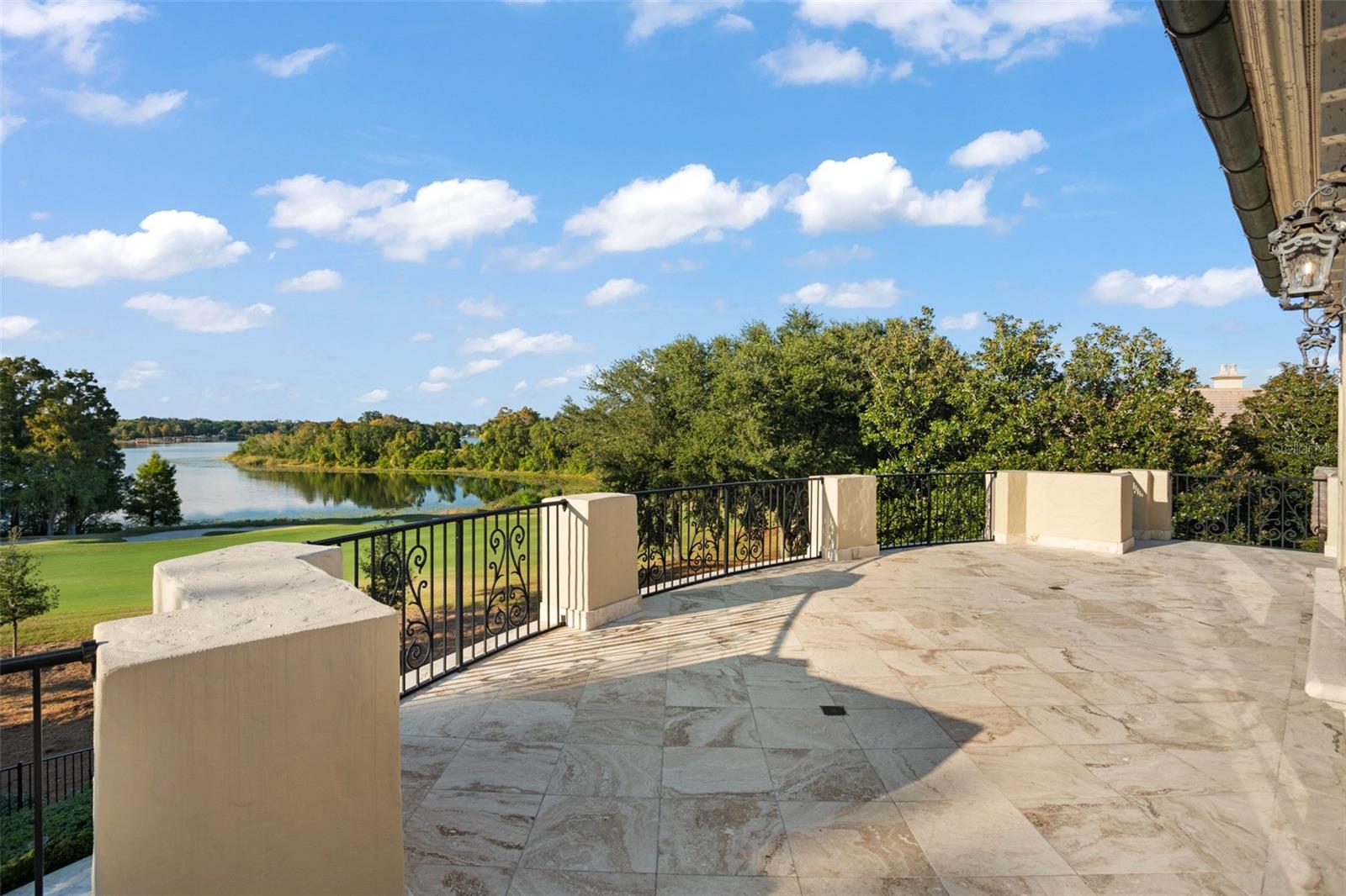 ISLEWORTH - Residential